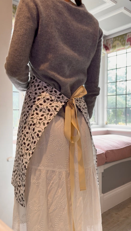 Bramble Apron